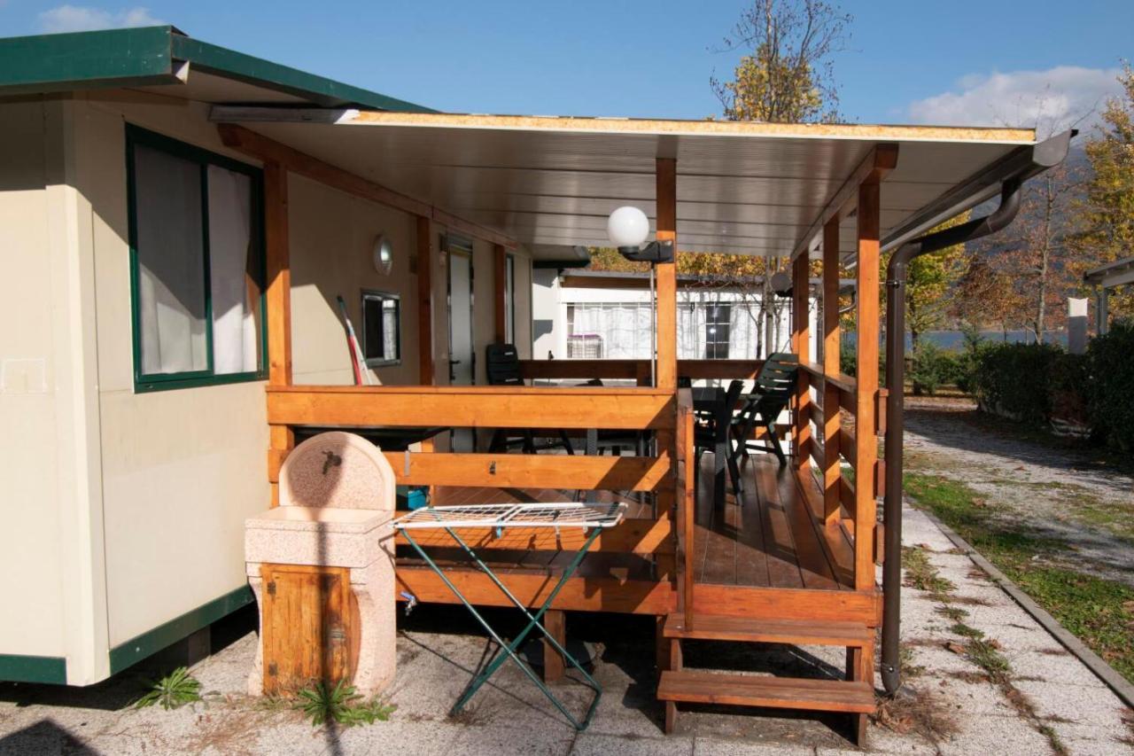 Camping Class Erba Esterno foto